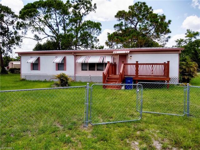8290 Nault RD, North Fort Myers, FL 33917