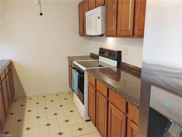 8290 Nault RD, North Fort Myers, FL 33917