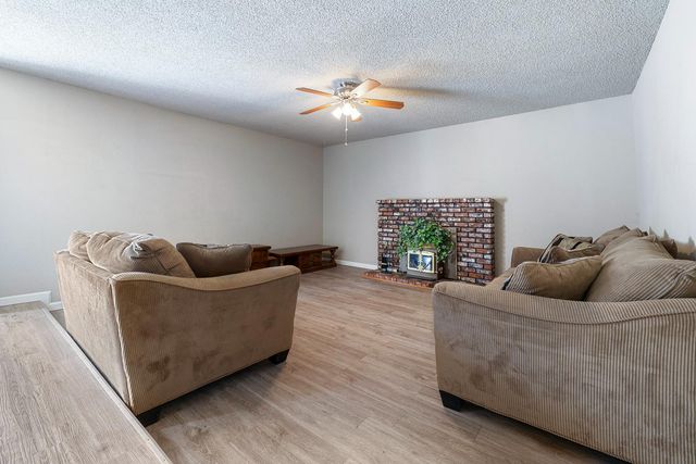 1427 Pierce Drive, Clovis, CA 93612