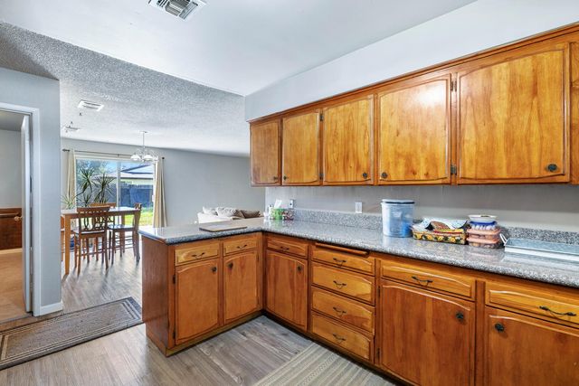 1427 Pierce Drive, Clovis, CA 93612