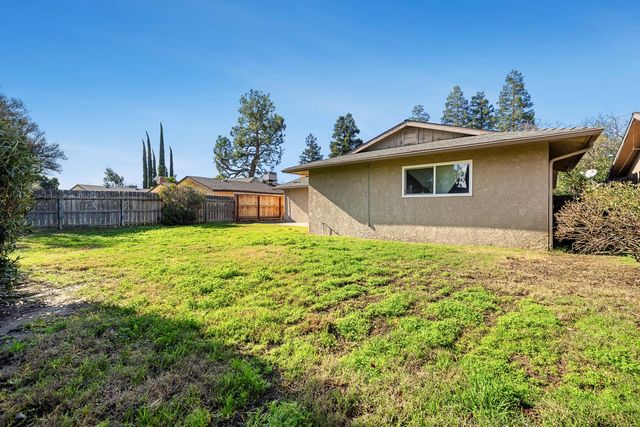 1427 Pierce Drive, Clovis, CA 93612