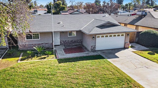 1427 Pierce Drive, Clovis, CA 93612