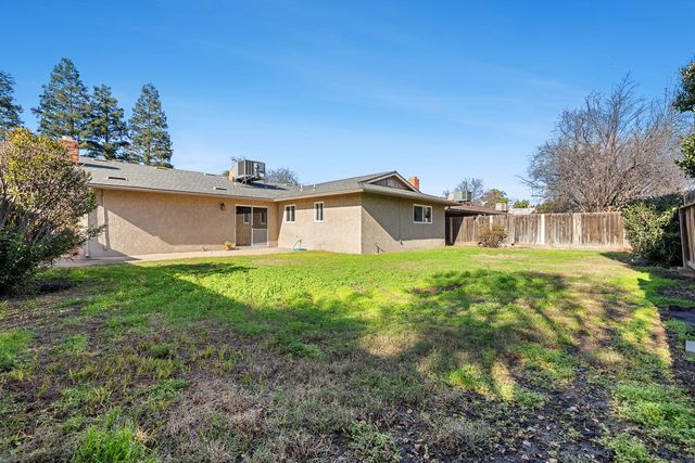 1427 Pierce Drive, Clovis, CA 93612