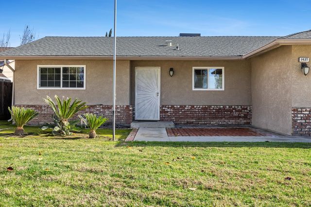 1427 Pierce Drive, Clovis, CA 93612