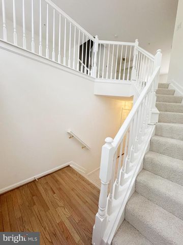 8800 STONEHOUSE DR, Ellicott City, MD 21043