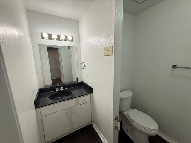 8050 Sands Point Drive C, Houston, TX 77036