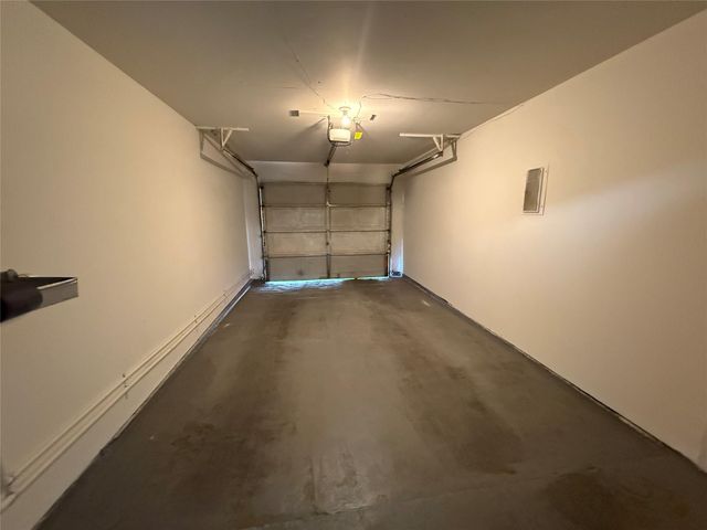 8050 Sands Point Drive C, Houston, TX 77036
