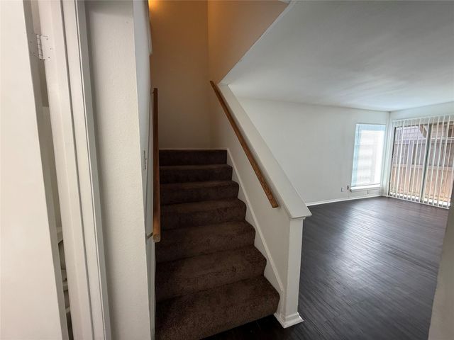 8050 Sands Point Drive C, Houston, TX 77036