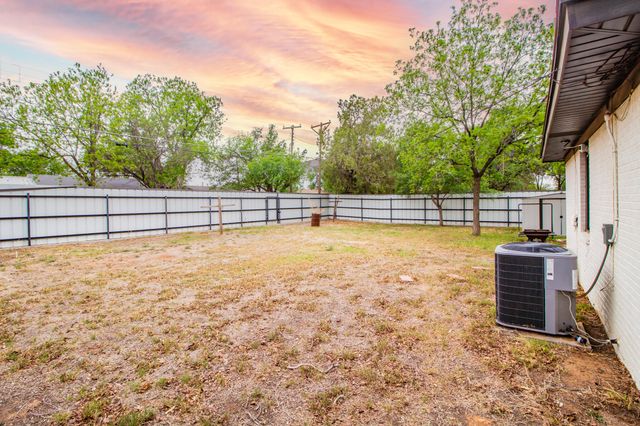 4201 44th Street, Lubbock, TX 79413