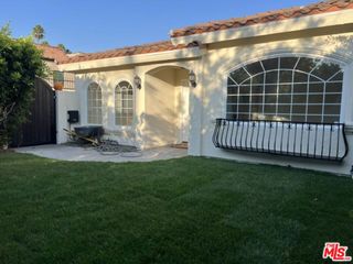 712 N Vista Street, Los Angeles, CA 90046