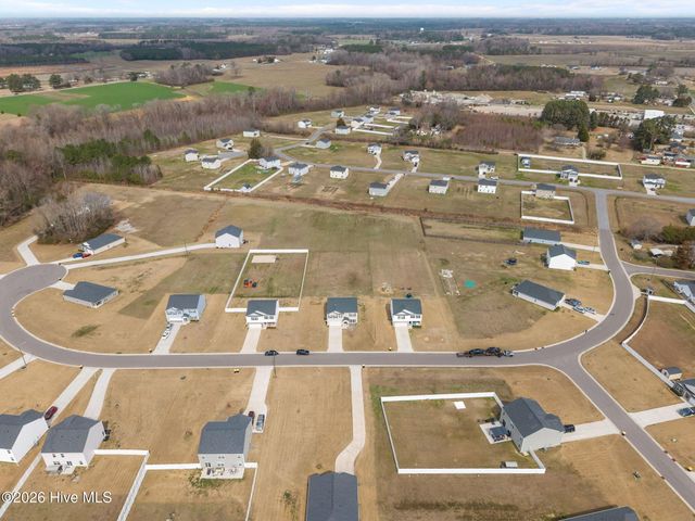 4072 Debbie Drive, Ayden, NC 28513