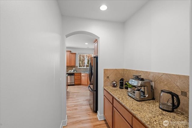 5221 NE 7th Place, Renton, WA 98059