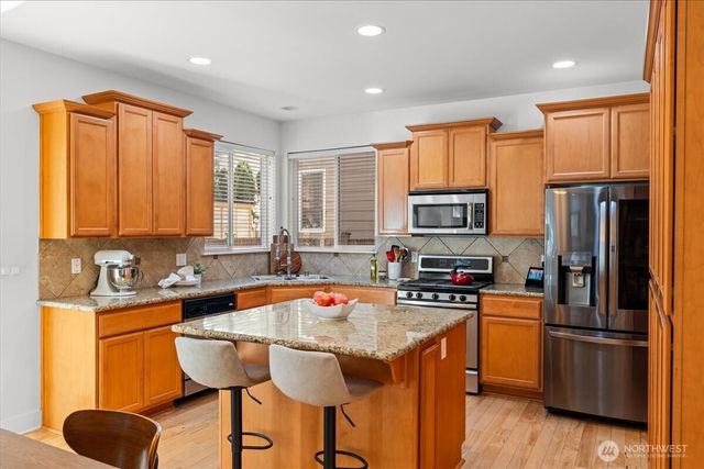 5221 NE 7th Place, Renton, WA 98059