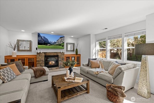 5221 NE 7th Place, Renton, WA 98059