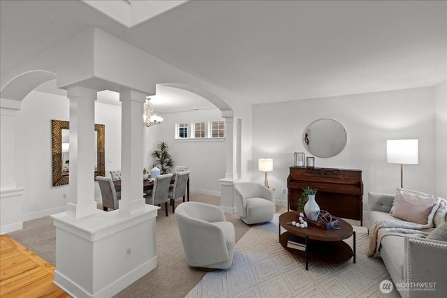 5221 NE 7th Place, Renton, WA 98059