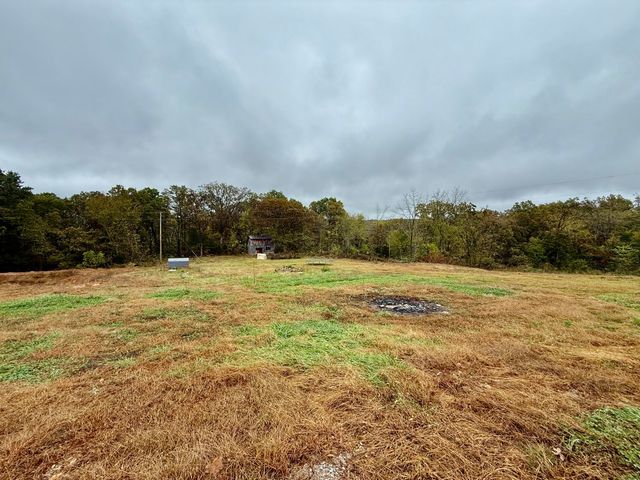 17456 Solo Road, Houston, MO 65483