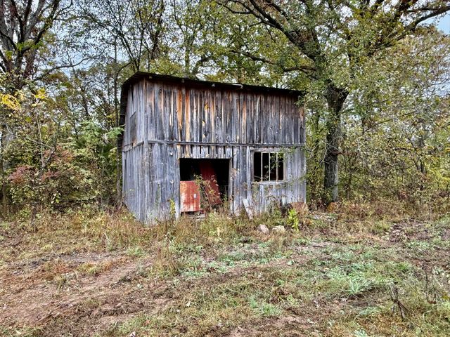 17456 Solo Road, Houston, MO 65483