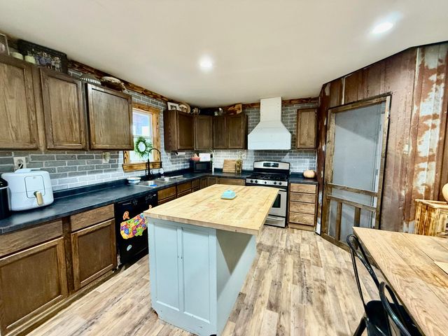 17456 Solo Road, Houston, MO 65483