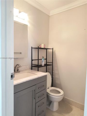 662 N Monaco N 662, Delray Beach, FL 33446