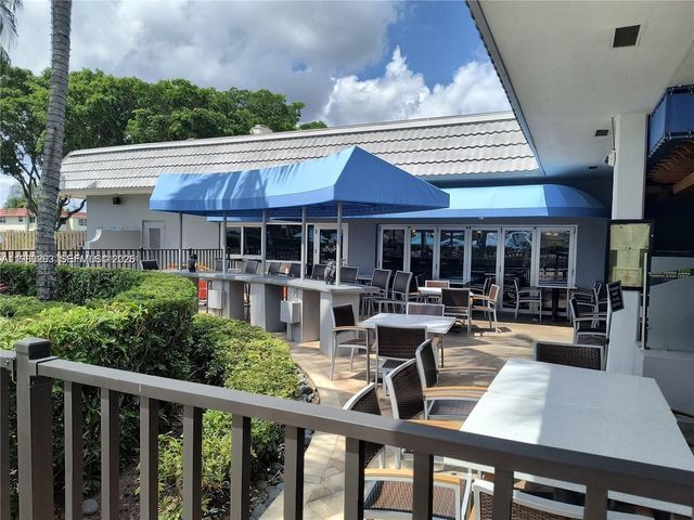 662 N Monaco N 662, Delray Beach, FL 33446