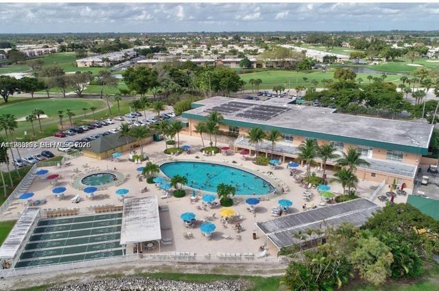 662 N Monaco N 662, Delray Beach, FL 33446