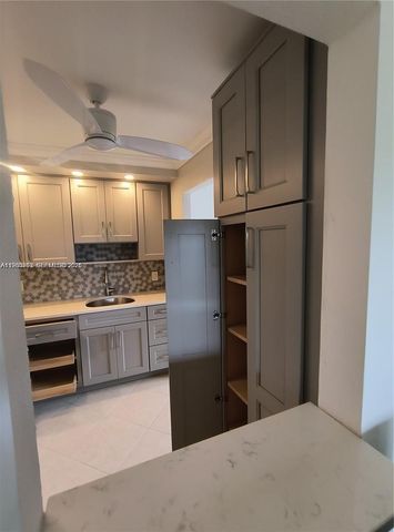 662 N Monaco N 662, Delray Beach, FL 33446