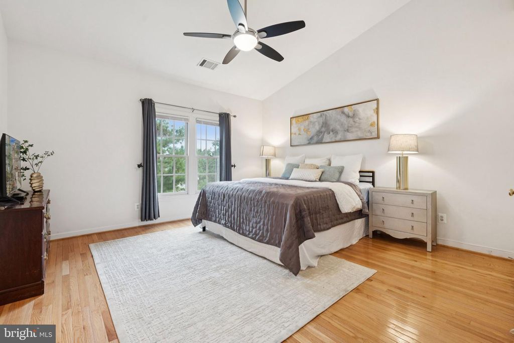 25368 HERRING CREEK DR, Chantilly, VA 20152