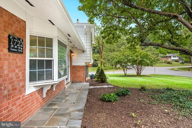 1722 PINE VALLEY DR, Vienna, VA 22182