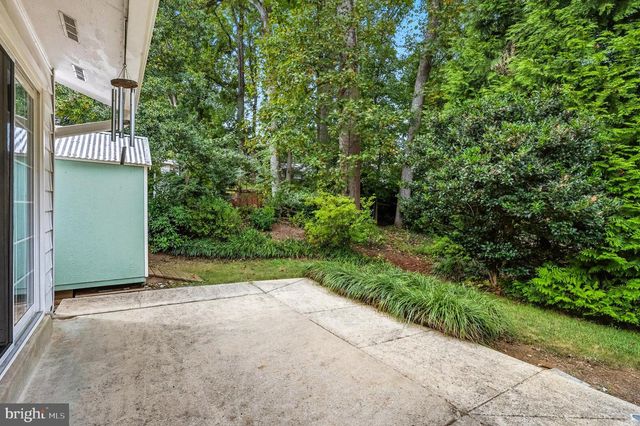 1722 PINE VALLEY DR, Vienna, VA 22182
