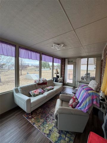 1560 Twin Spires Trail, Guthrie, OK 73044