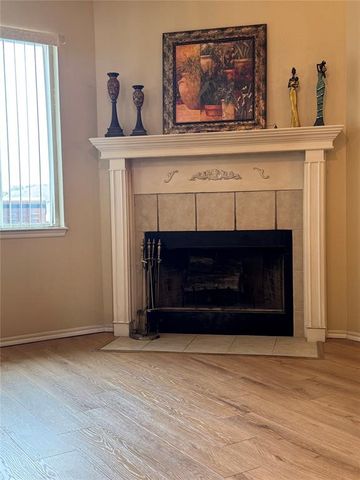 1560 Twin Spires Trail, Guthrie, OK 73044