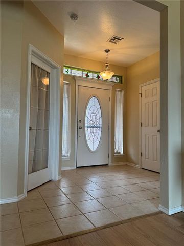 1560 Twin Spires Trail, Guthrie, OK 73044