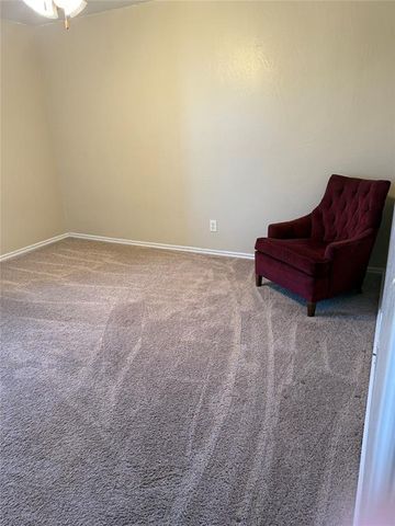 1560 Twin Spires Trail, Guthrie, OK 73044