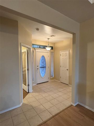 1560 Twin Spires Trail, Guthrie, OK 73044