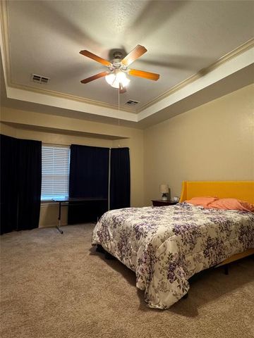 1560 Twin Spires Trail, Guthrie, OK 73044