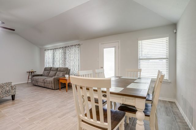 1813 Barberry Way, Weatherford, TX 76086