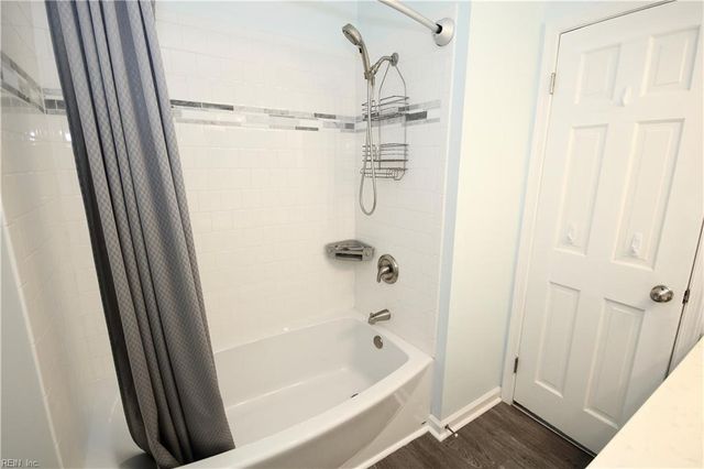 708 Caravelle DR, Chesapeake, VA 23322