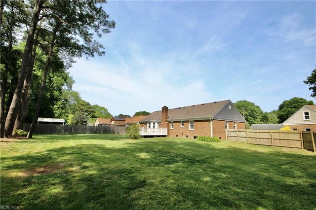 708 Caravelle DR, Chesapeake, VA 23322