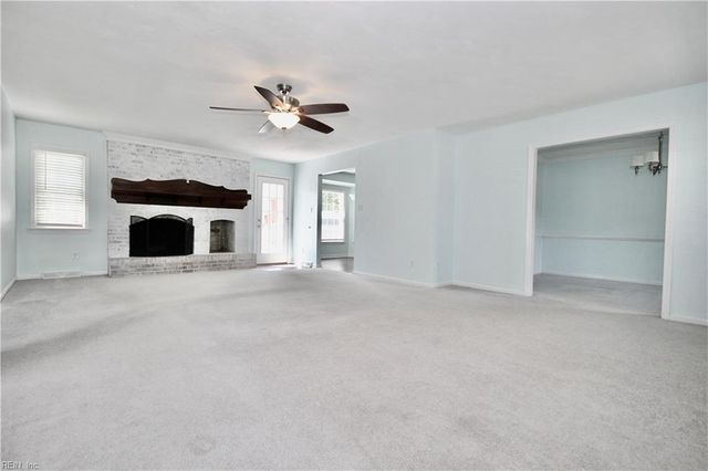 708 Caravelle DR, Chesapeake, VA 23322