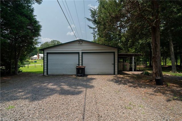 149 Bonkin Lake Road, Mocksville, NC 27028