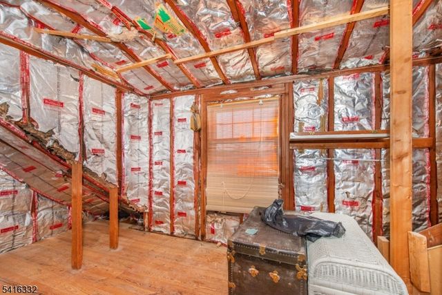 274 Dewey Ave, Totowa Boro, NJ 07512