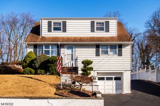 274 Dewey Ave, Totowa Boro, NJ 07512