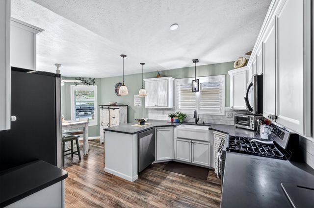 4015 S Easy Ln, Spokane, WA 99223