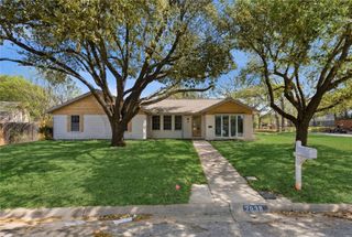 2838 Summerdale Drive, Hurst, TX 76054