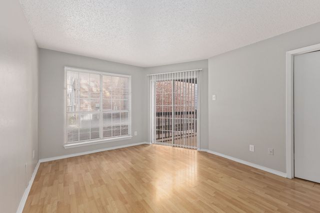 18333 Roehampton Drive 418, Dallas, TX 75252