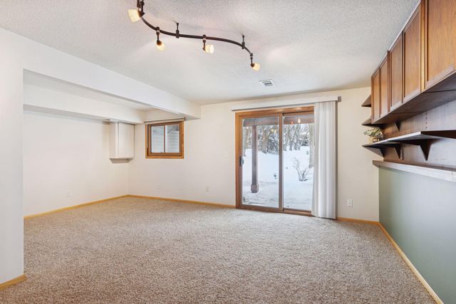 1180 Timbershore Lane, Eagan, MN 55123