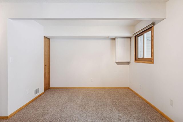 1180 Timbershore Lane, Eagan, MN 55123