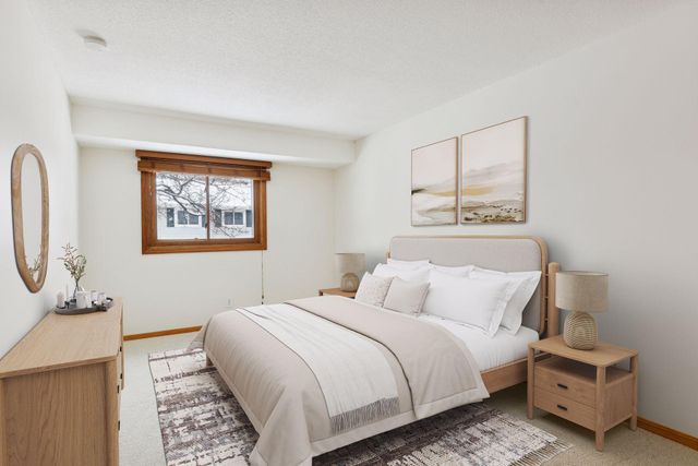 1180 Timbershore Lane, Eagan, MN 55123