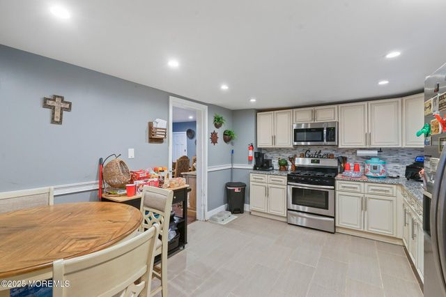 1952 Stratford Avenue, Neptune Township, NJ 07753