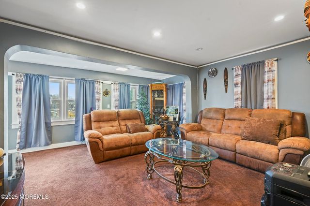 1952 Stratford Avenue, Neptune Township, NJ 07753